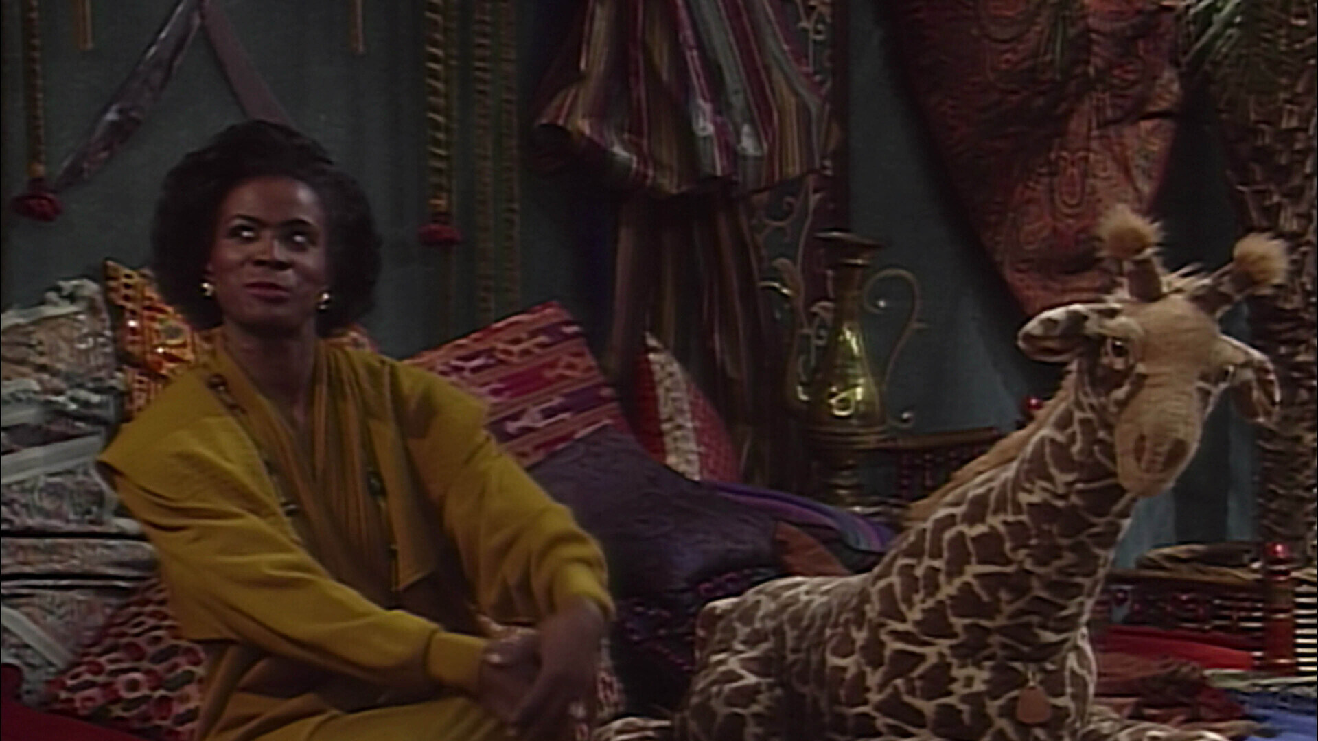 Watch The Fresh Prince Of Bel-Air Season 2 Episode 11: The Butler Did ...