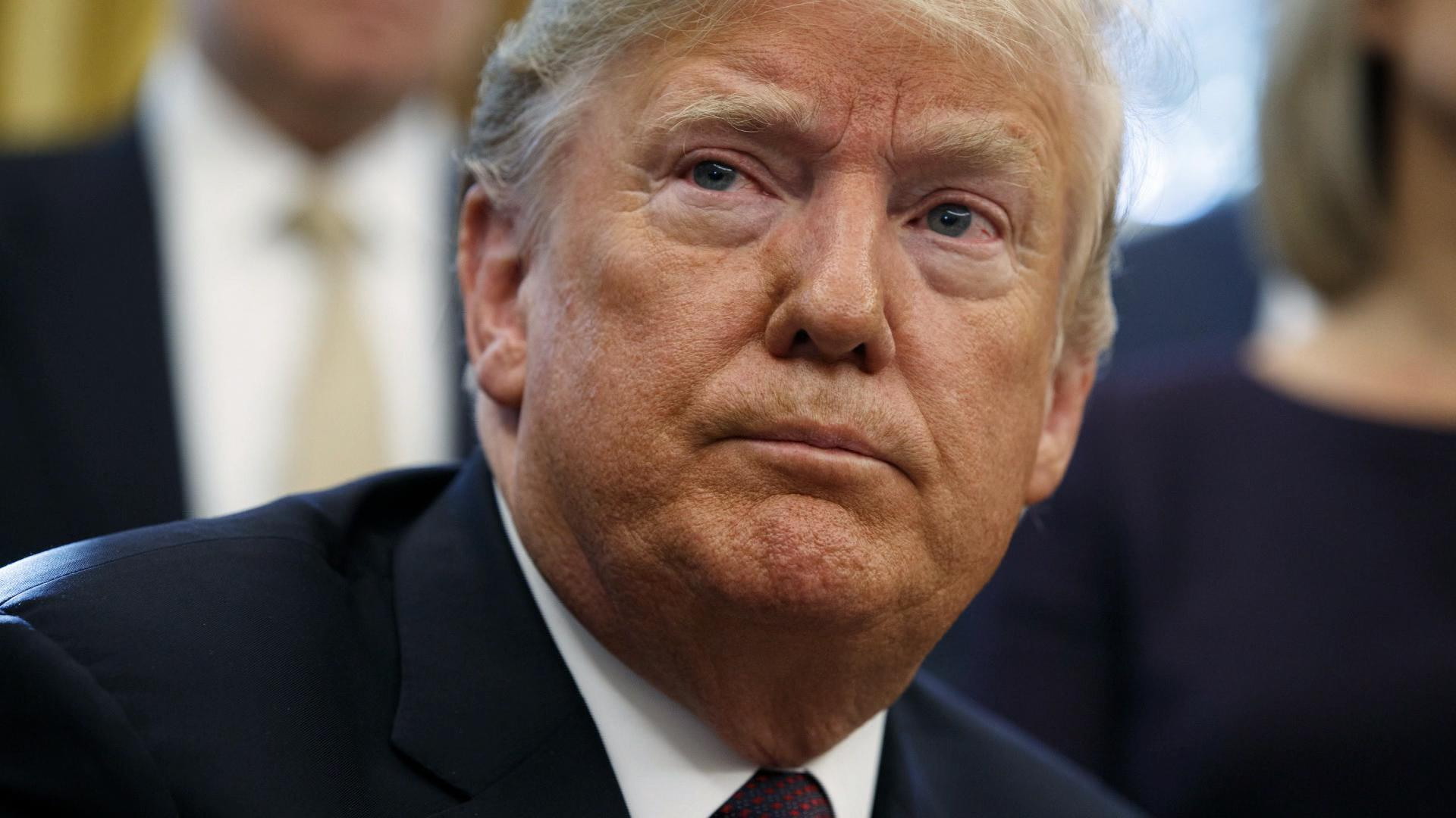 Watch Cbs Evening News Trump Says He Answered Mueller S Questions Full Show On Cbs All Access