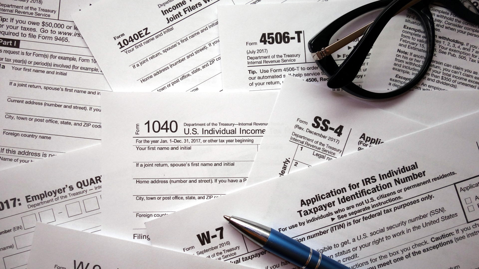 Watch Cbs Evening News Expect Smaller Tax Refunds This Year