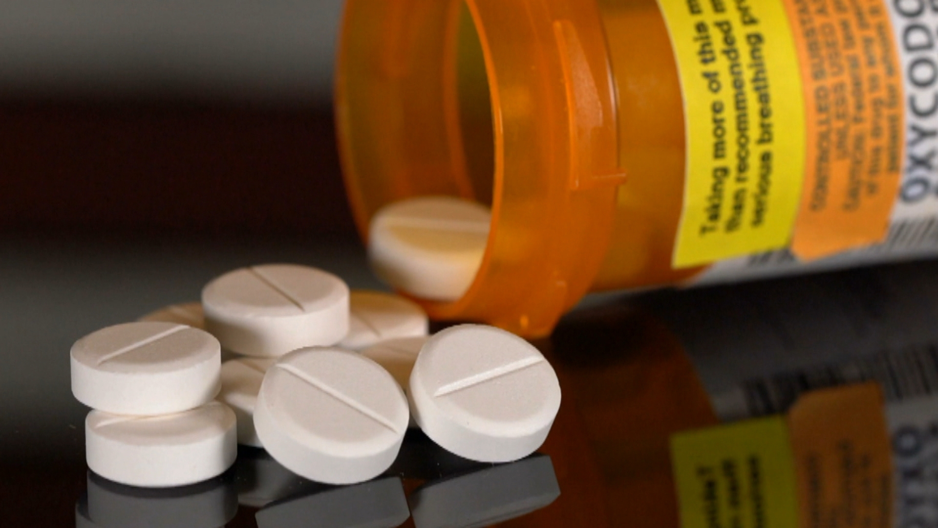 Watch 60 Minutes Did the FDA ignite the opioid epidemic? - Paramount+