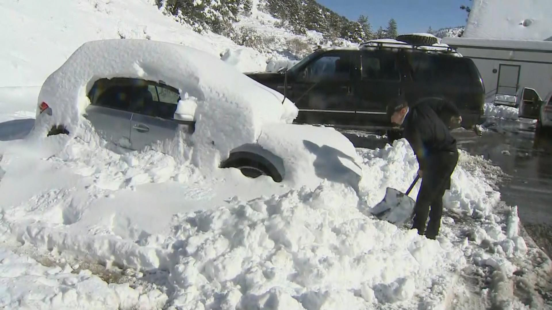 Watch Cbs Evening News Heavy Snow And Rain Hammer South