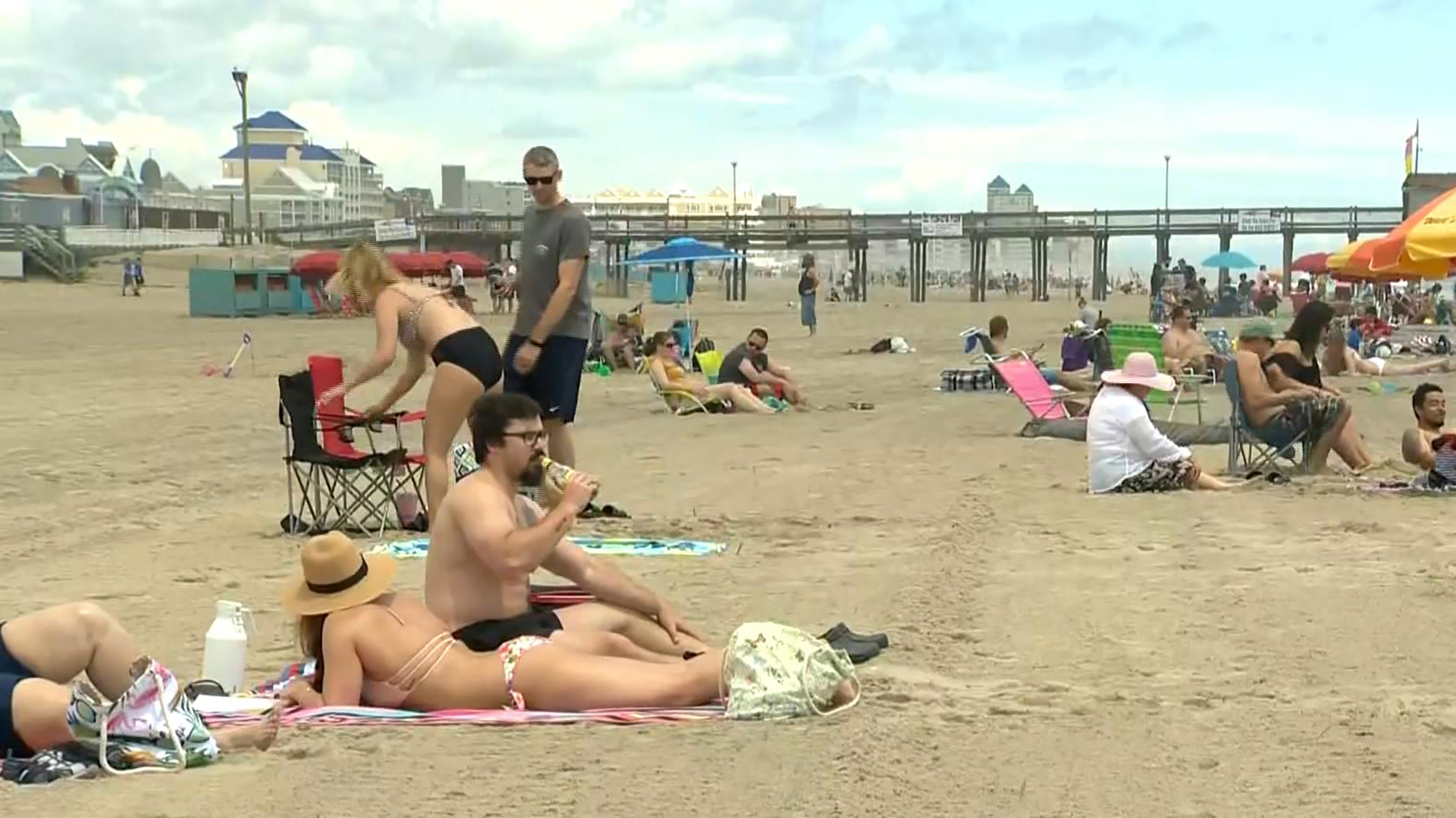 Watch Cbs Evening News U S Coronavirus Death Toll Nears 100 000 Full Show On Cbs All Access