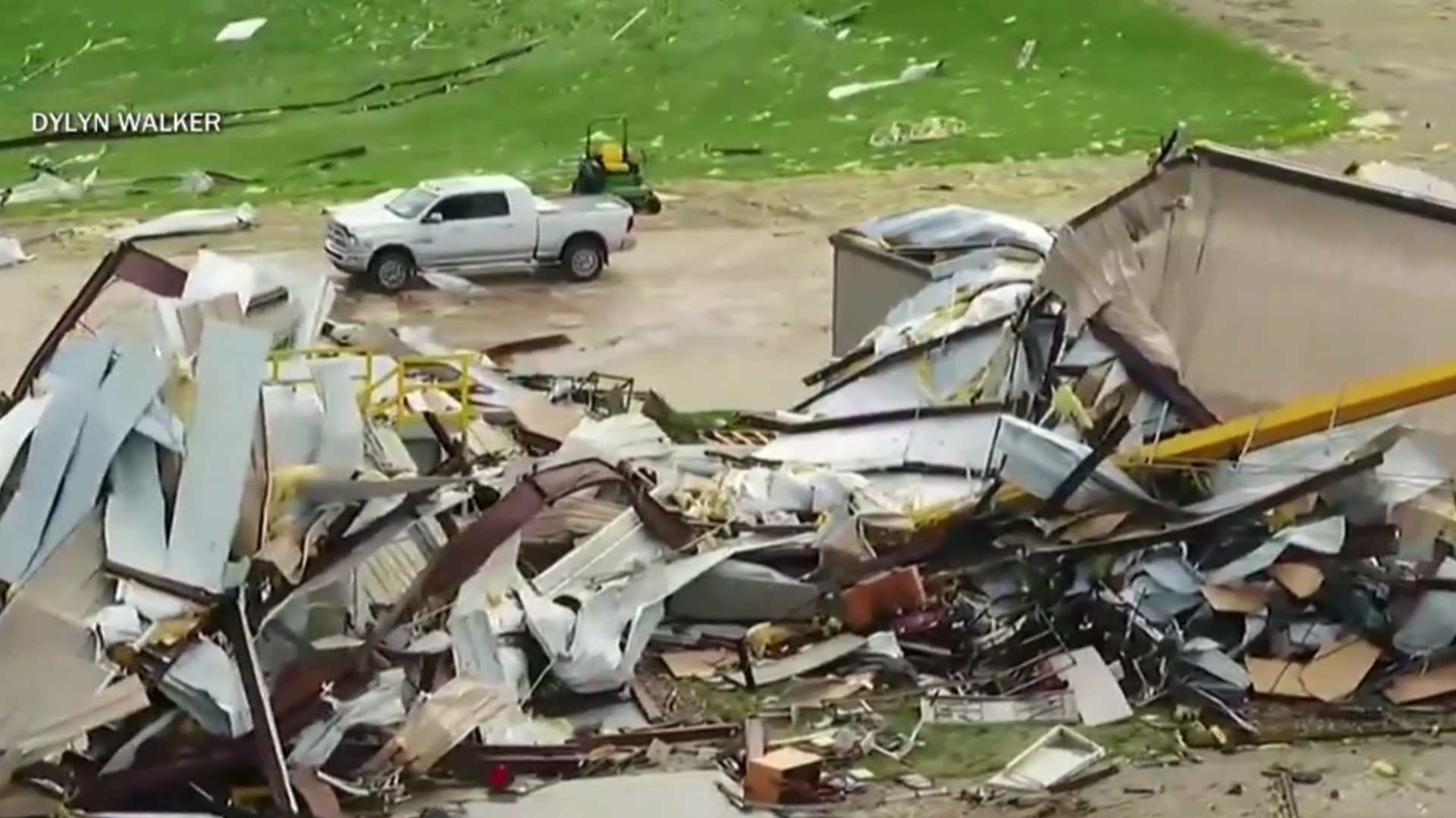 Watch Cbs This Morning Iowa Still Reeling From Deadly Windstorm Full Show On Cbs All Access