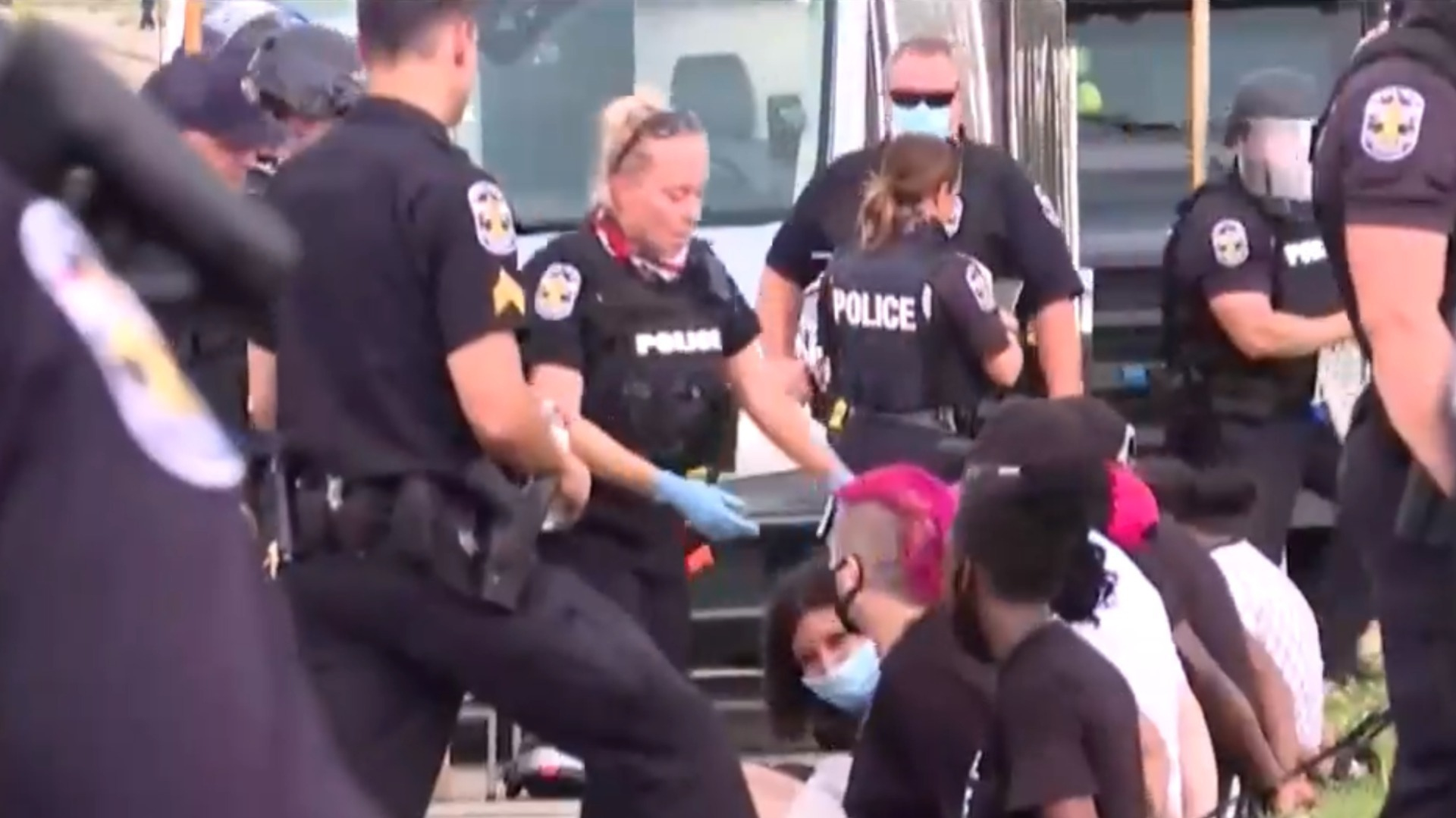 Watch Cbs This Morning Dozens Of Protesters Arrested In Louisville Full Show On Cbs All Access