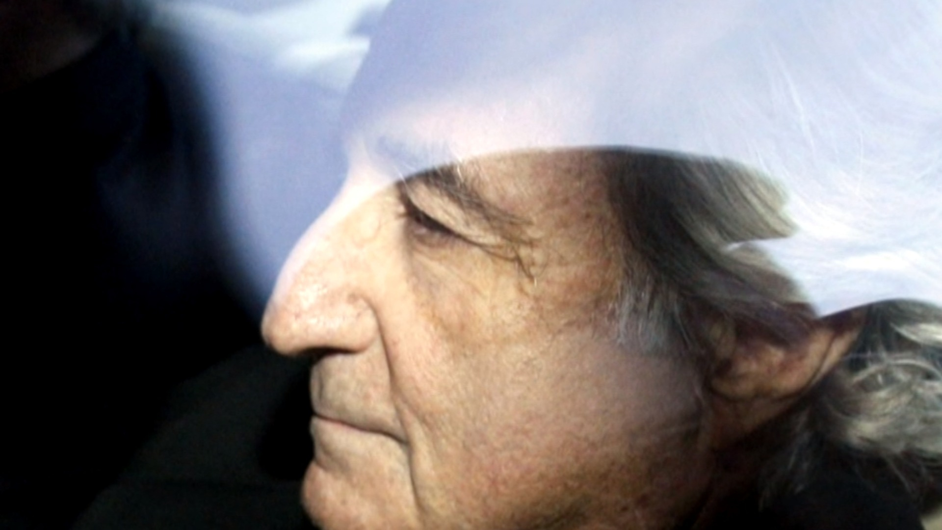Watch Cbs Evening News Ponzi Schemer Bernie Madoff Dies In Prison At 82 Full Show On Cbs 