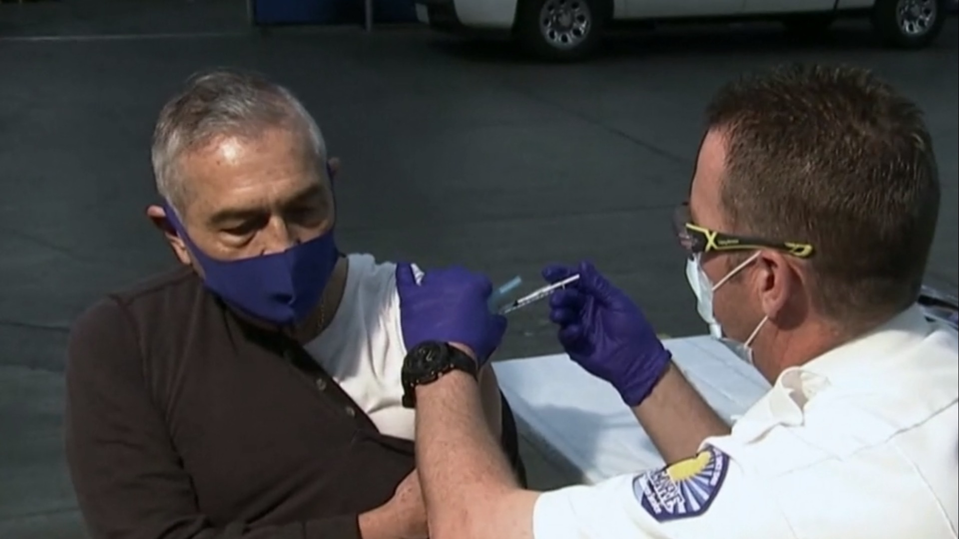 Watch CBS Evening News Rare breakthrough COVID cases raise concern