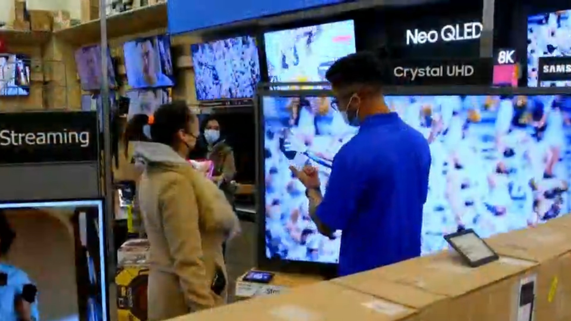 Watch CBS Evening News Shoppers expected to spend 9B on Black Friday
