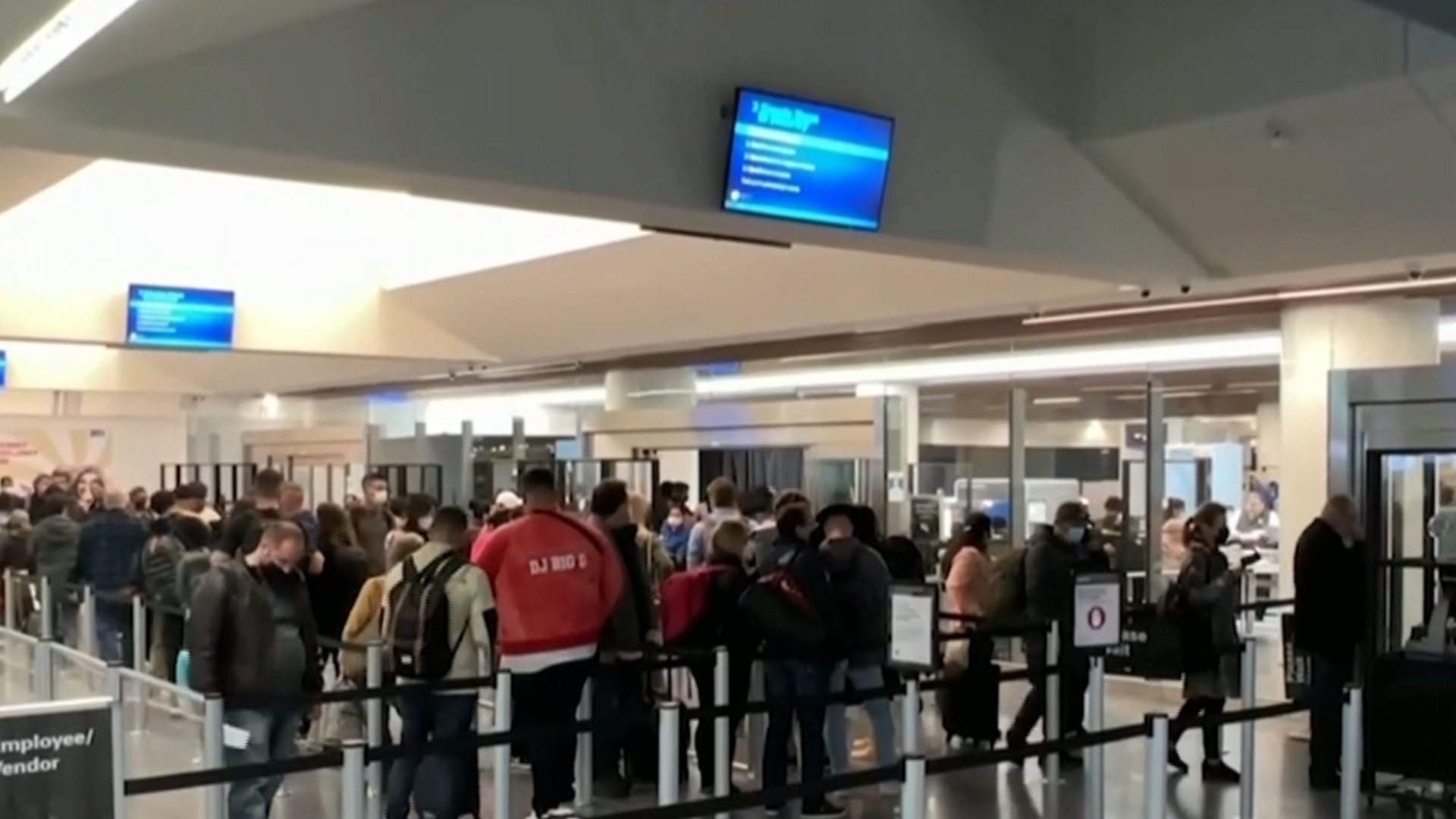 Watch CBS Evening News U.S. faces new COVID wave before holidays ...