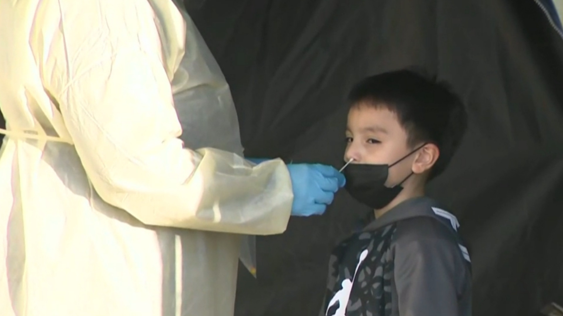Watch CBS Evening News U.S. tops one million daily COVID cases - Paramount+