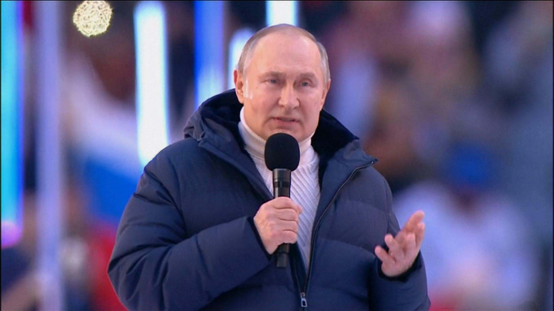 Watch CBS Mornings: President Putin's disinformation war within - Full ...