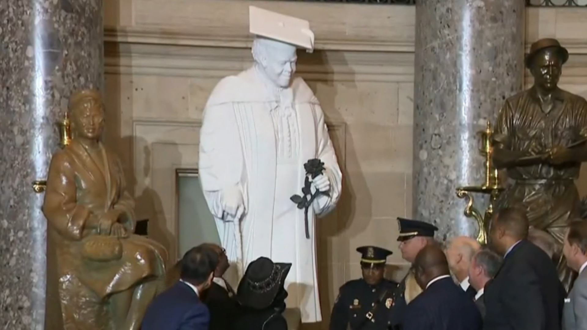 Watch CBS Evening News: Civil rights leader honored with statue at U.S ...