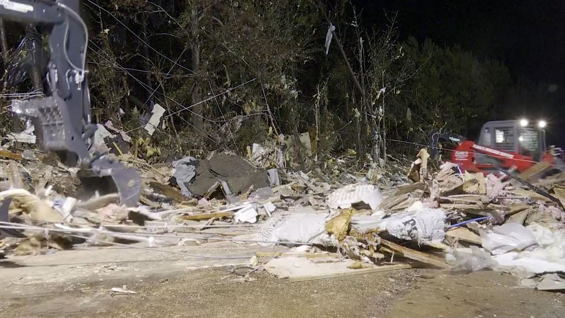 Watch CBS Mornings Deadly tornadoes sweep across South - Paramount+