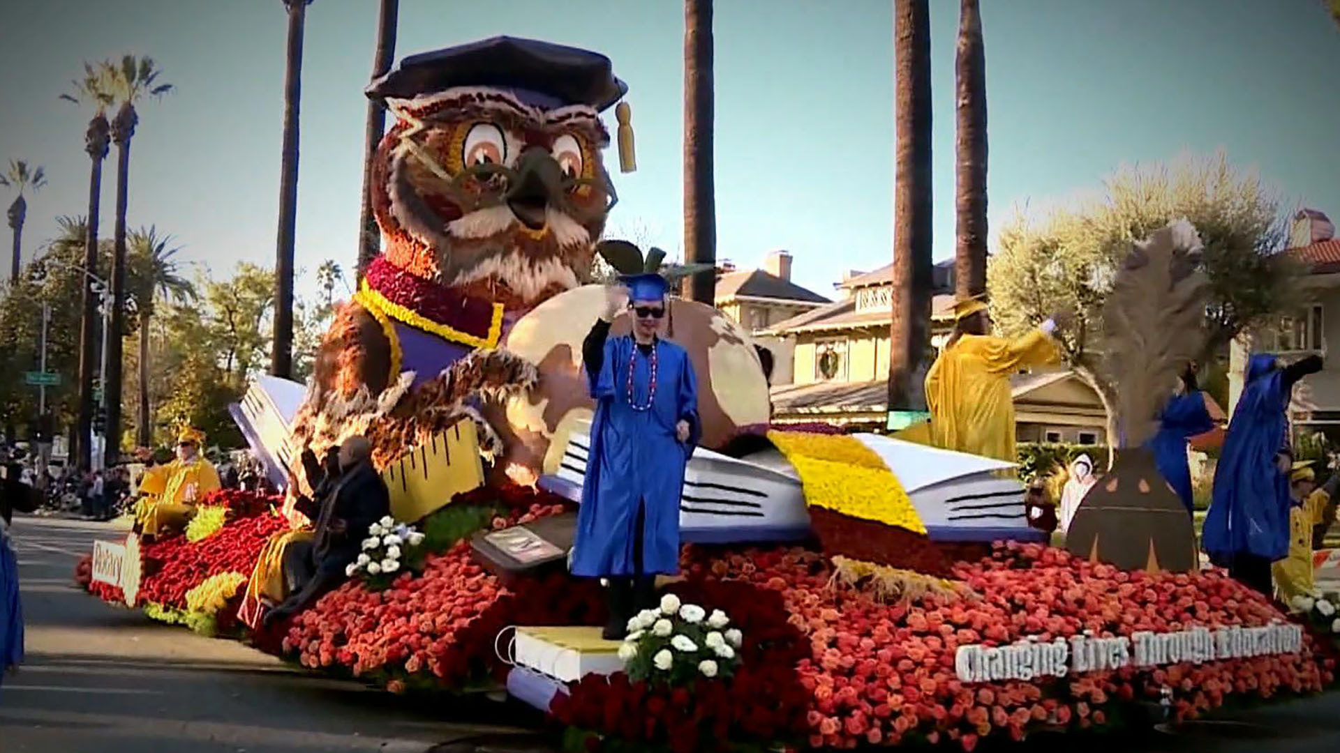 Watch CBS Evening News The Rose Parade returns with a new theme Full