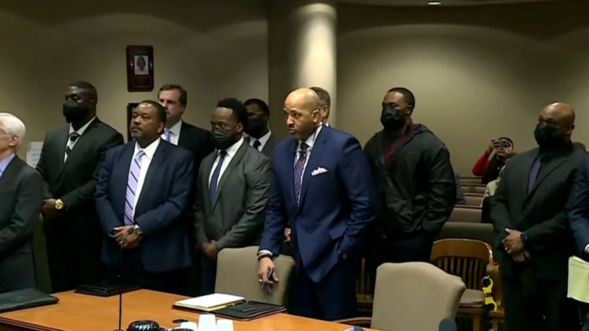 Watch CBS Evening News Ex-officers plead not guilty in Tyre Nichols ...