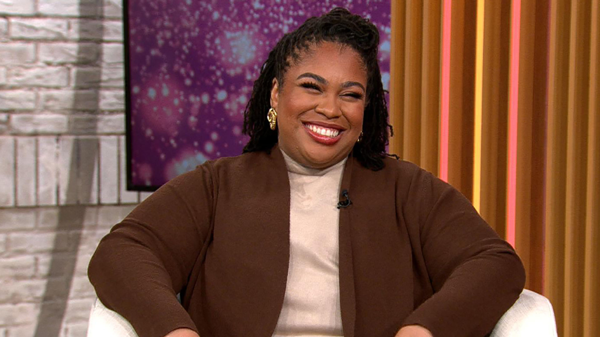 Watch CBS Mornings: Angie Thomas on writing first fantasy book 