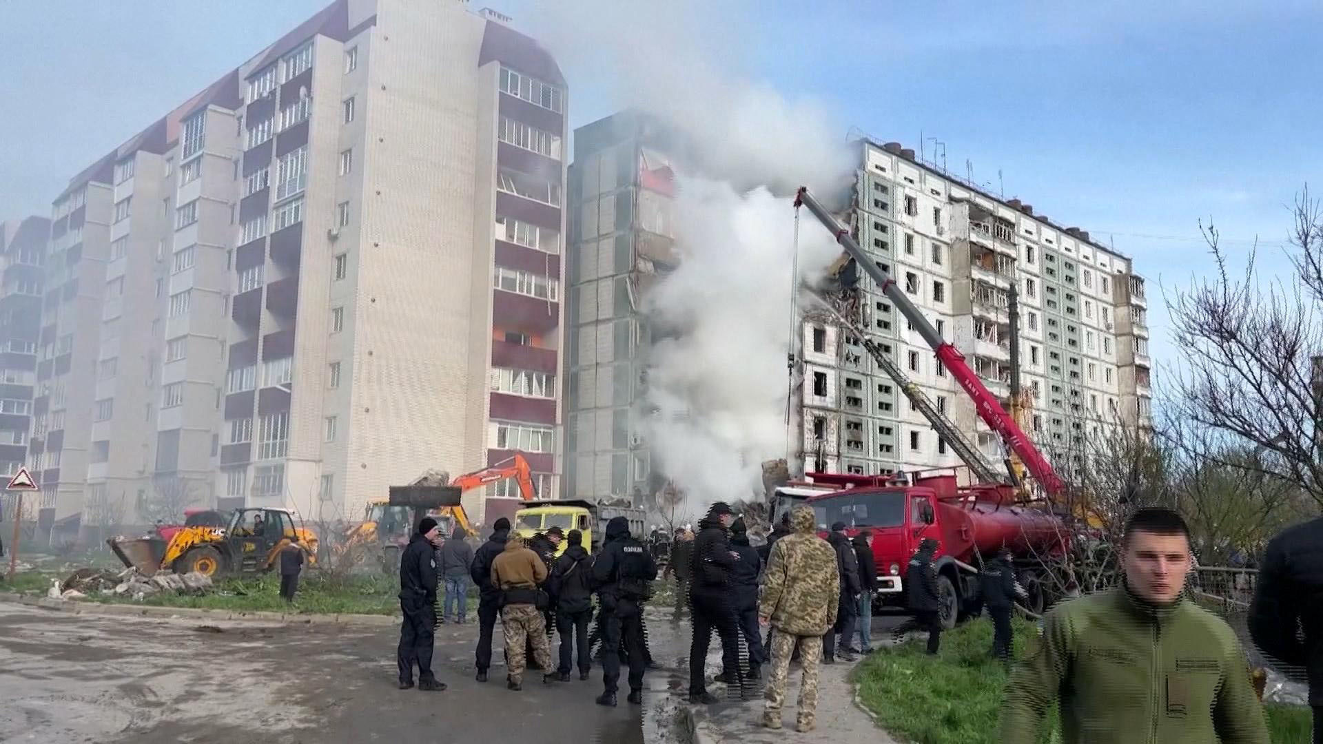 Watch CBS Mornings Strikes in Ukraine kill at least 16 - Paramount+