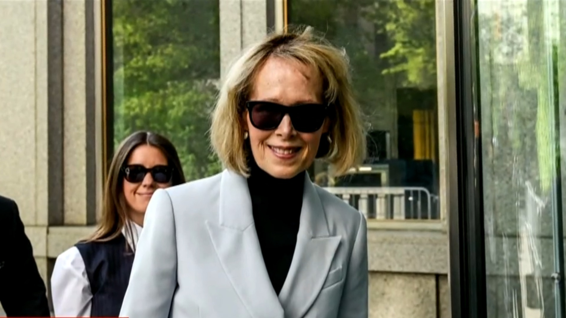 Watch CBS Evening News: Closing arguments conclude in Trump civil trial