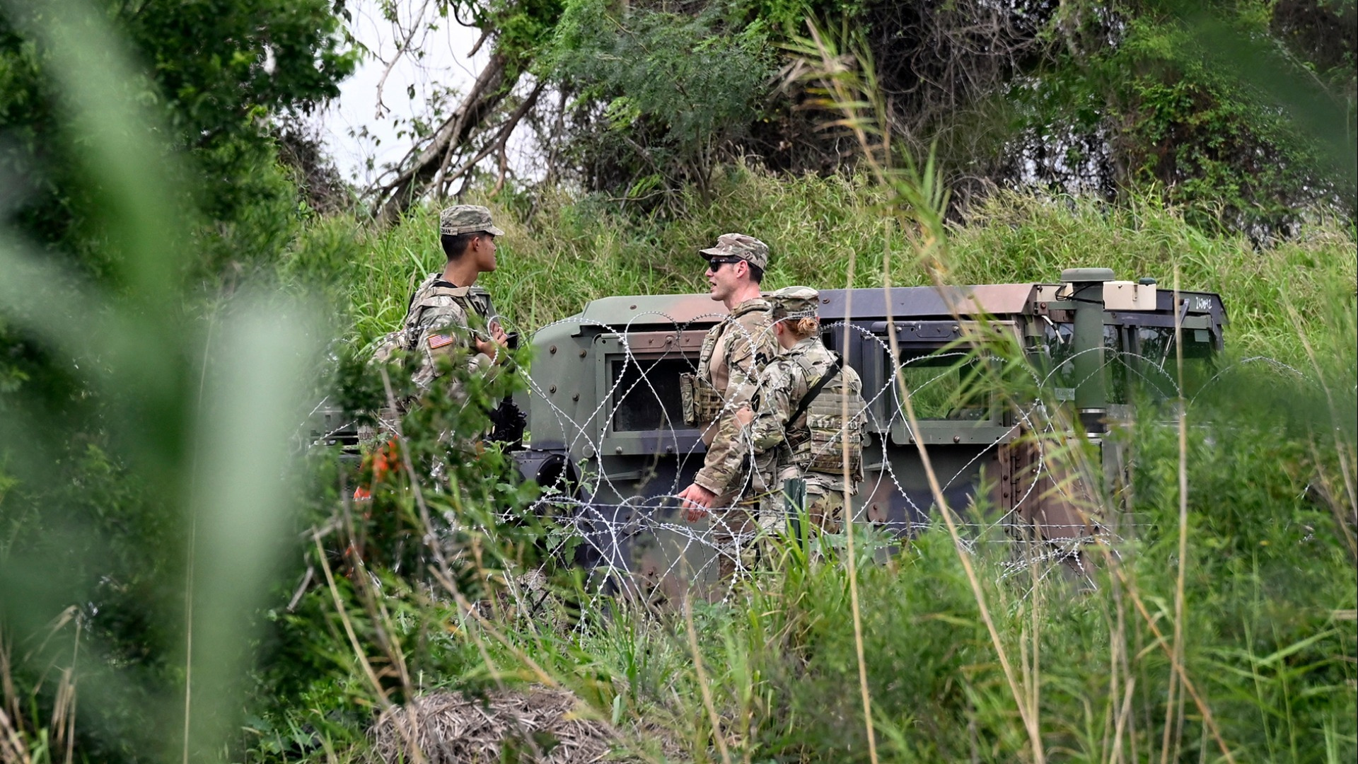 Watch CBS News Prime Time with John Dickerson: Border officials up ...