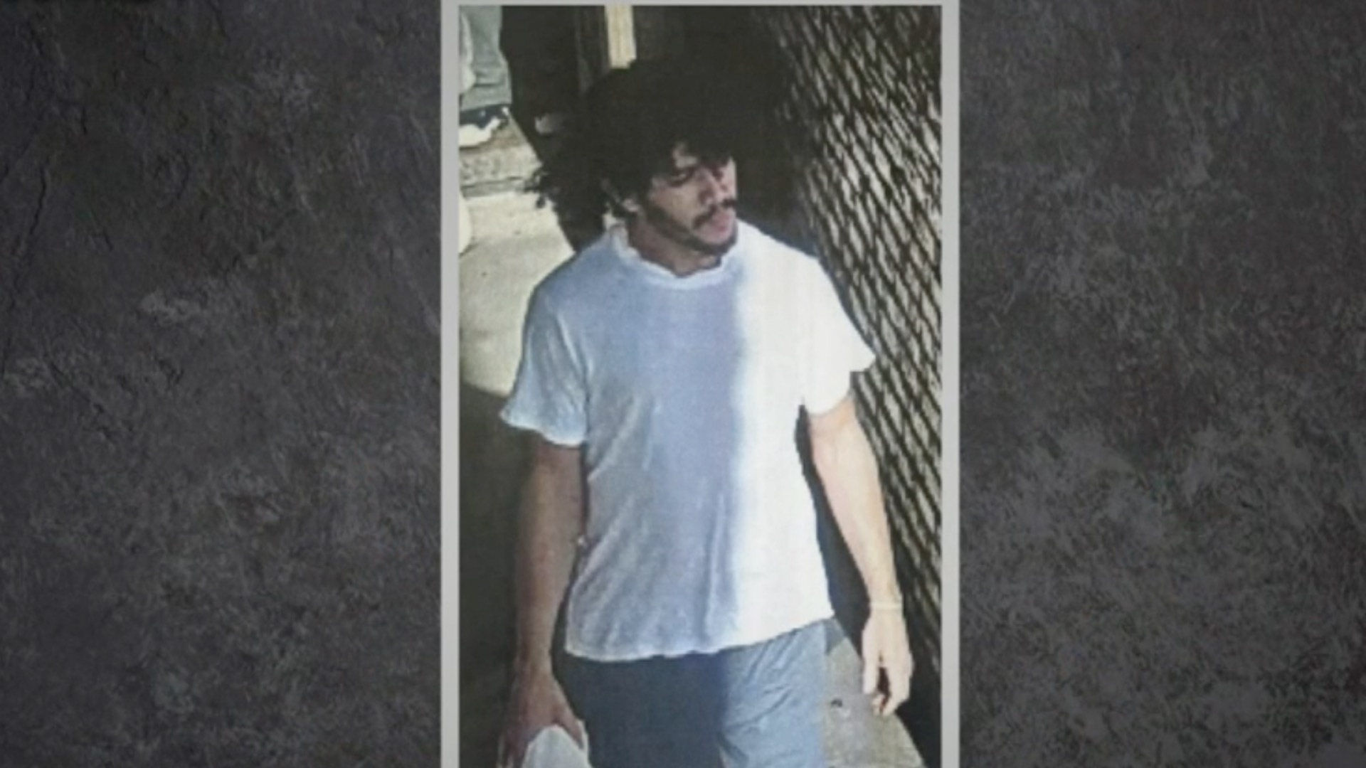 Watch CBS News Convicted killer escapes Pennsylvania prison Full(02)