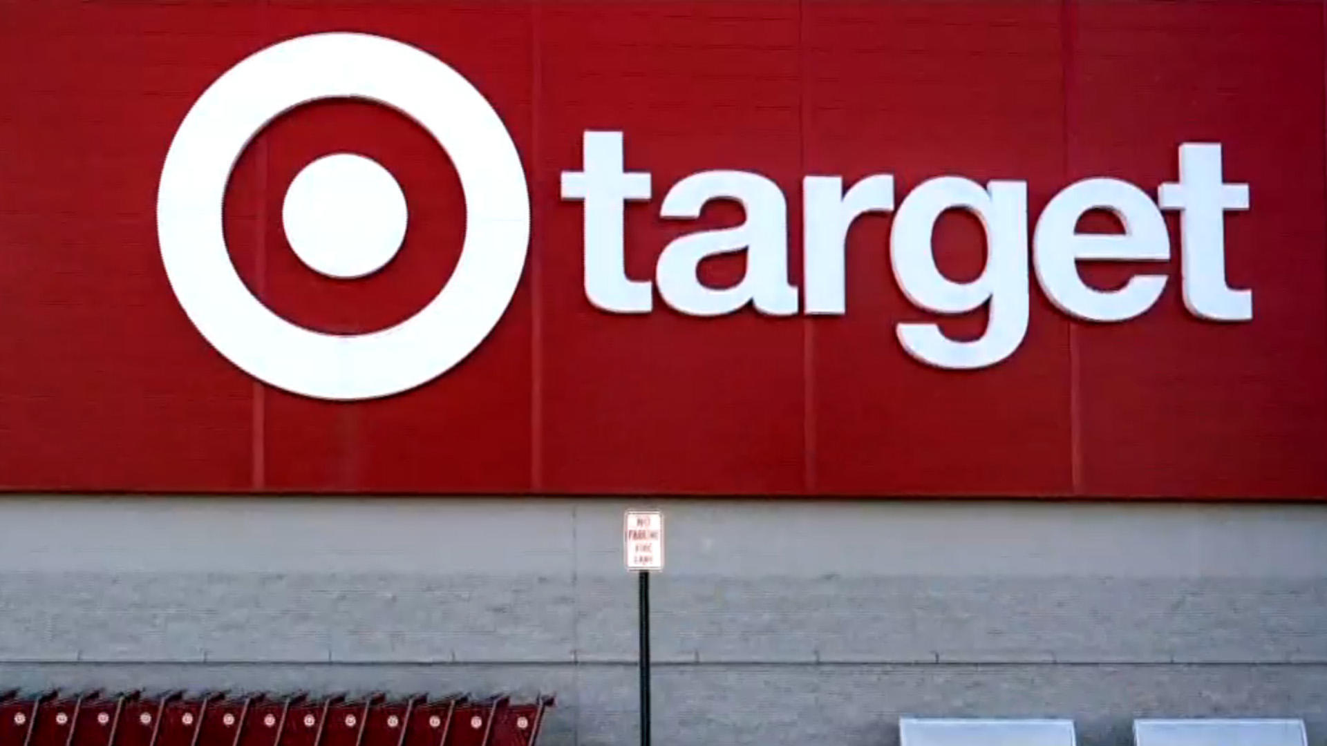 Watch CBS Evening News Target closing 9 stores in major cities Full