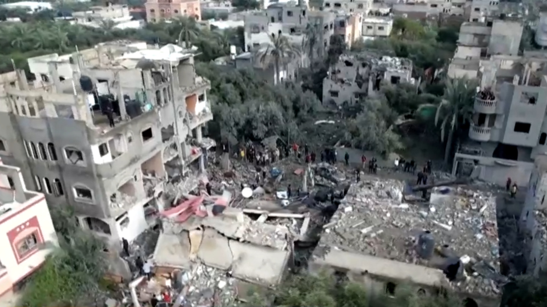Watch CBS Mornings Dozens killed in Israeli airstrike in Gaza - Paramount+