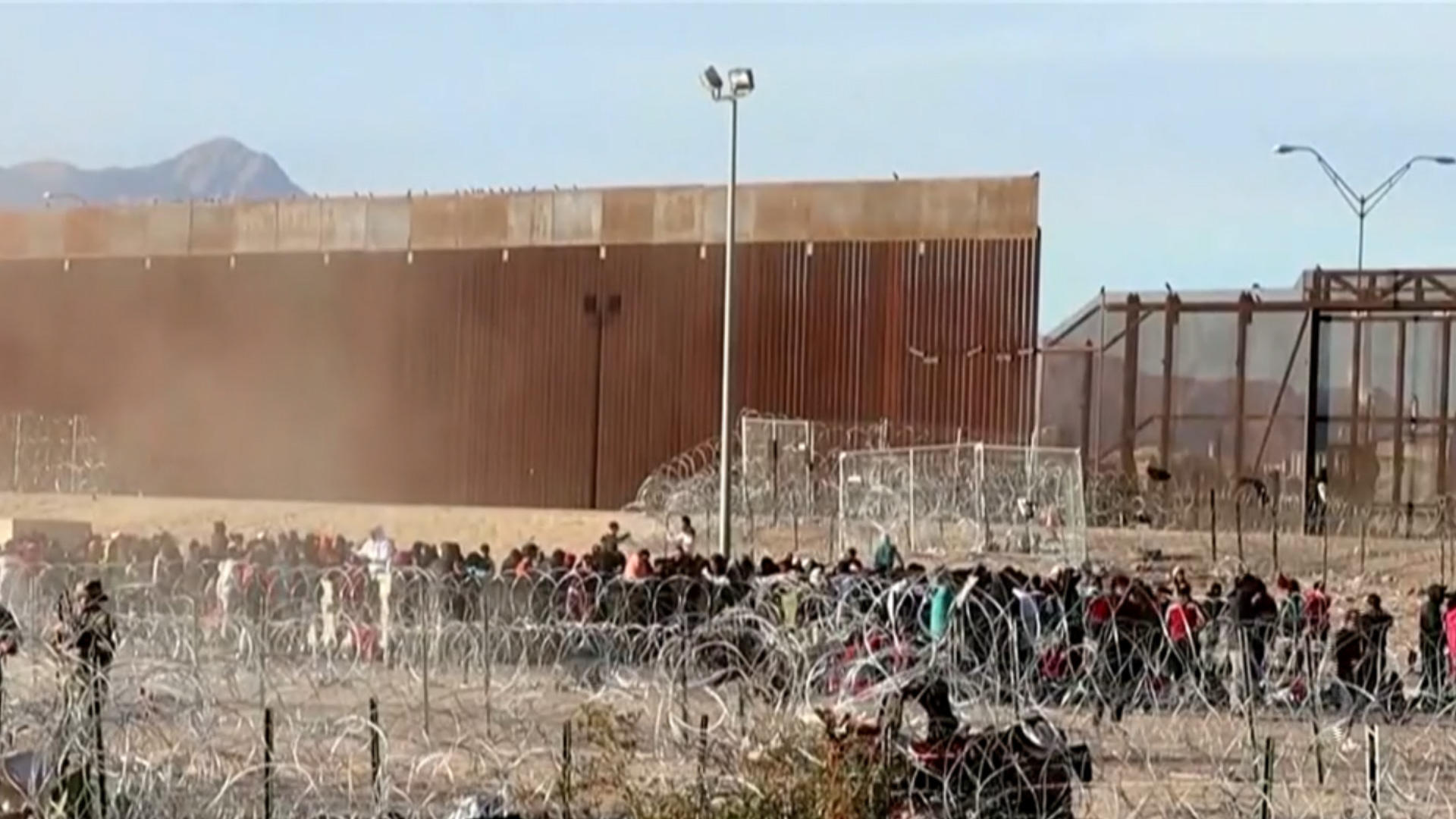 Watch CBS Evening News: Cities struggle to handle influx of migrants ...