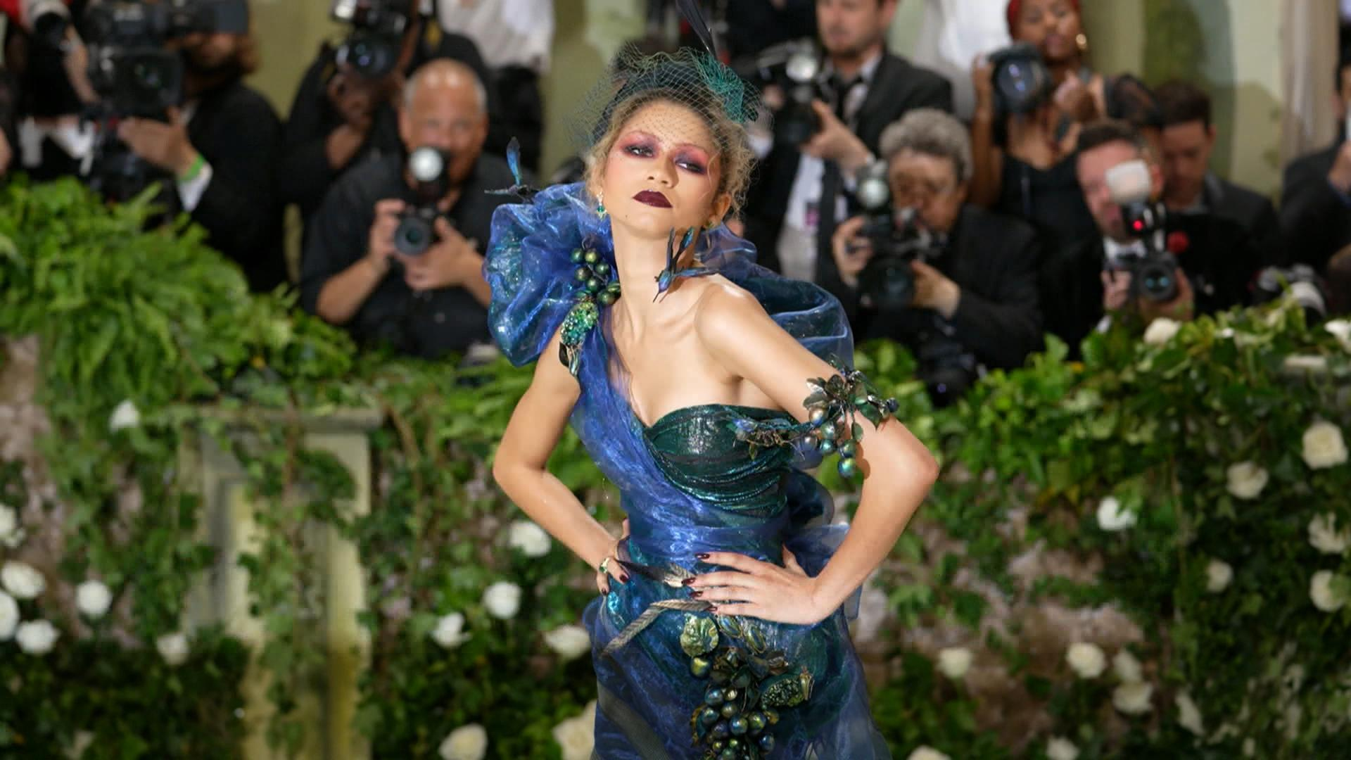 Watch CBS Mornings: Stars shine at Met Gala - Full show on Paramount Plus