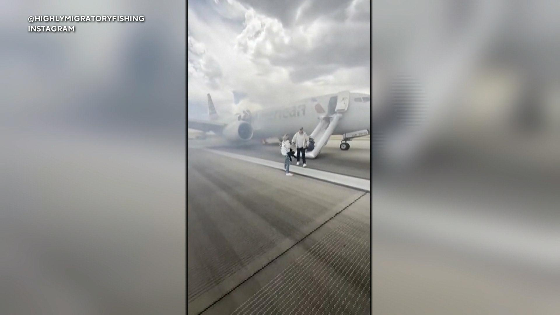 Watch CBS Mornings Plane evacuated due to landing gear issue - Paramount+