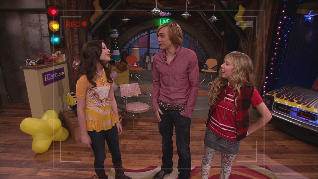 Watch iCarly Season 2 Episode 12: iRocked the Vote - Full show on CBS