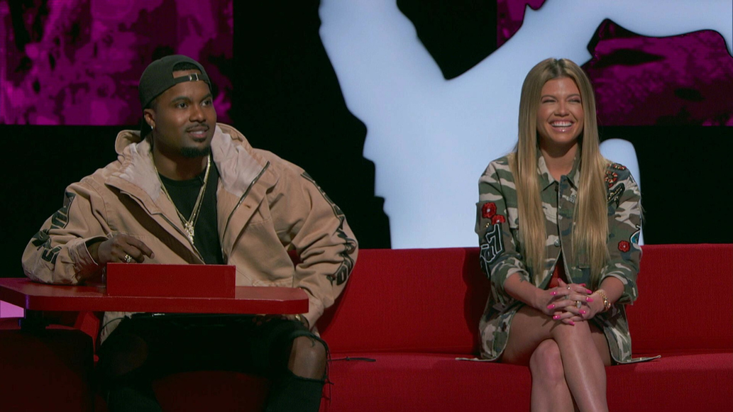 Watch Ridiculousness Season 10 Episode 14: Chick-ulousness - Full show