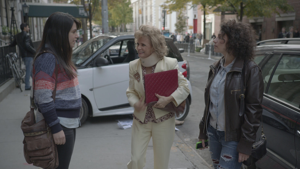 Watch Broad City Season 1 Episode 9 Apartment Hunters Full show on