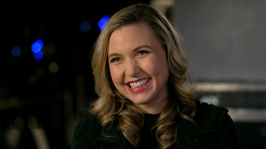 Watch CBS Saturday Morning Comedian Taylor Tomlinson on new Netflix