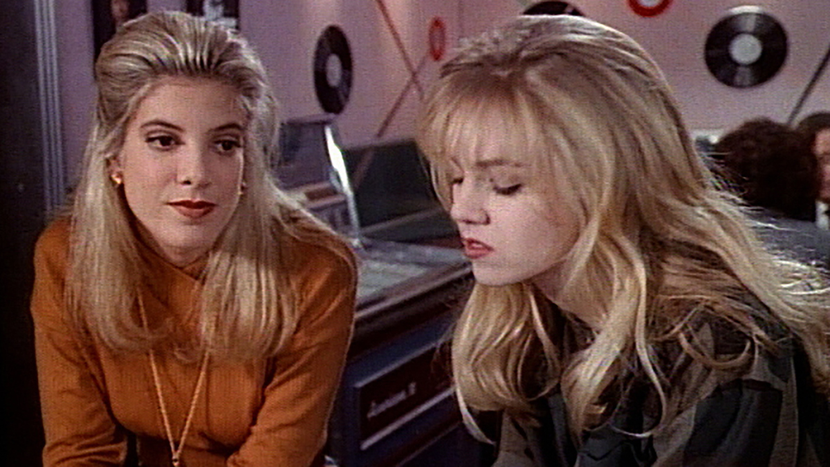 90210 season 3 full episodes outlet