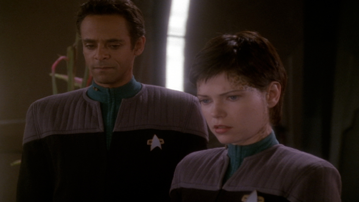 Watch Star Trek Deep Space Nine Season 7 Episode 13 Field Of Fire Full show on Paramount Plus