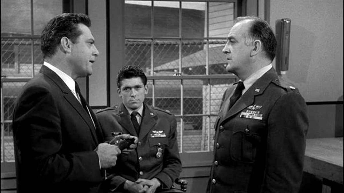 Watch Perry Mason Season 4 Episode 25: The Case of the Misguided - Perry Mason The Case Of The Misguided Model Full Cast