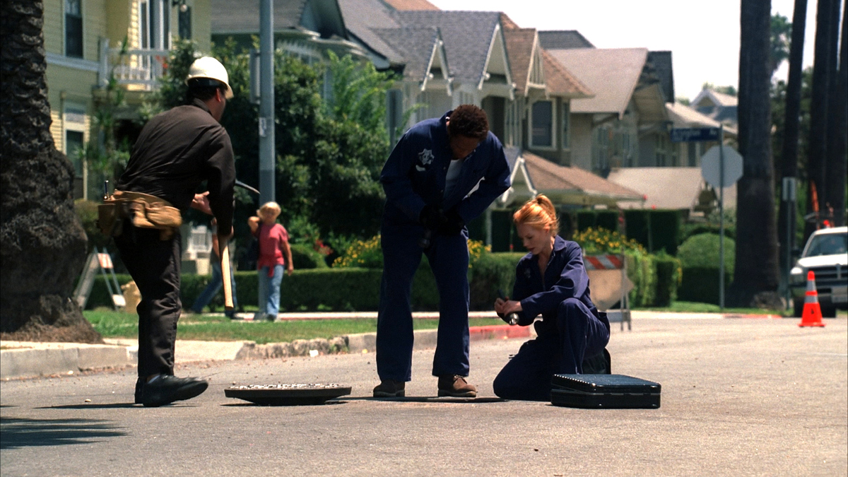 Watch CSI Crime Scene Investigation Season 5 Episode 2 CSI Down