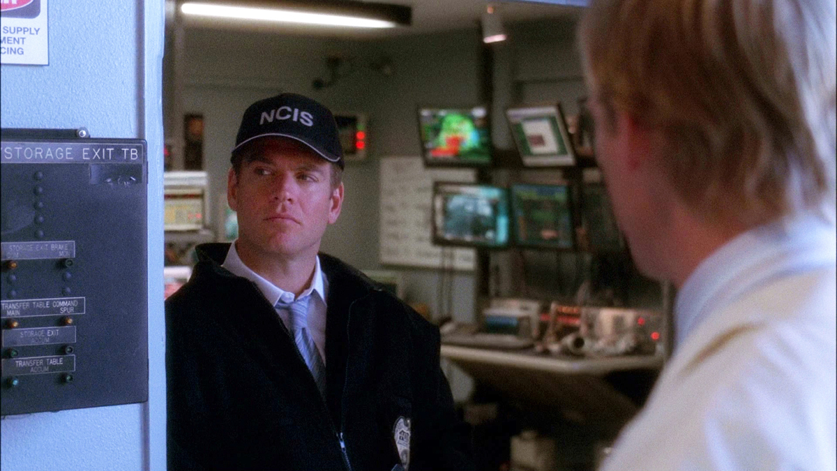 MOVB ncis！ CBS_NCIS_081_NO_LOGO_906190_19