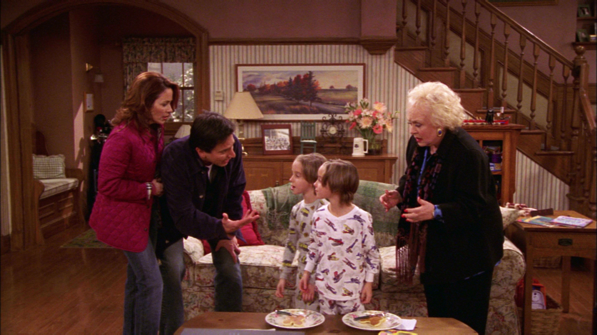 Watch Everybody Loves Raymond Season 8 Episode 12: Everybody Loves - Where To Watch Everybody Loves Raymond For Free