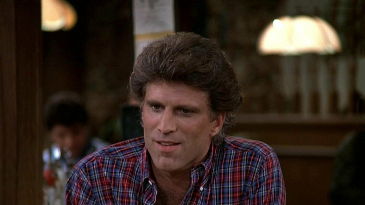 Watch Cheers Season 2 Episode 20 Cheers Coach Buries A Grudge Full