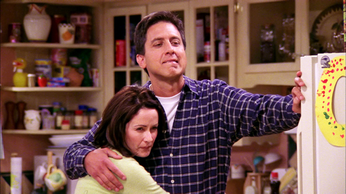 Amazon.com: Everybody Loves Raymond: Season 6 [DVD] : Ray