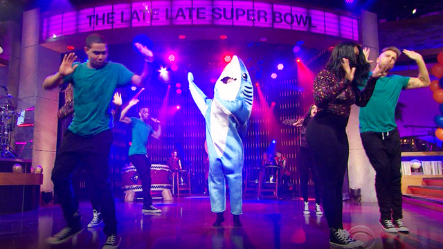 Watch The Late Late Show With James Corden Reggie Watts Halftime Show Full Show On Cbs All Access
