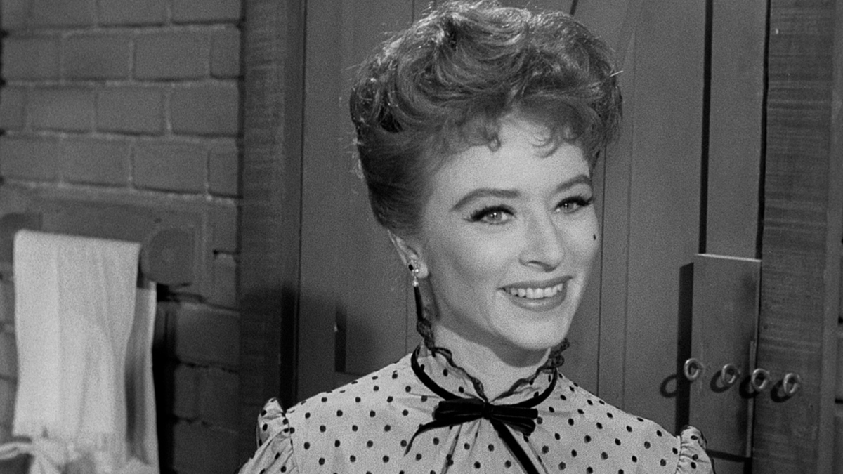 Watch Gunsmoke Season 7 Episode 3 Gunsmoke Miss Kitty Full show on