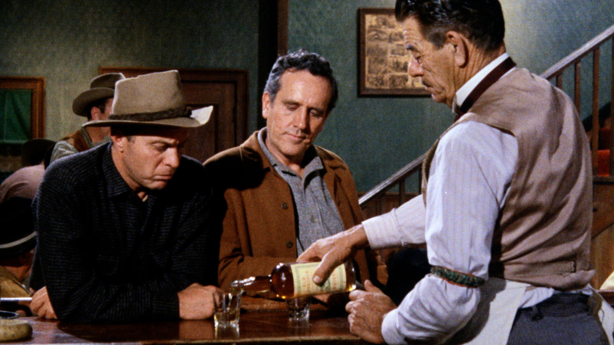 Watch Gunsmoke Season 12 Episode 25 Gunsmoke The Favor Full show