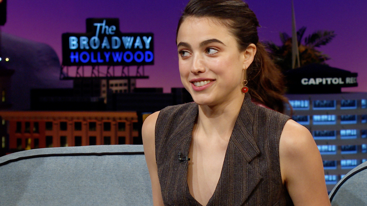 Margaret Qualley Films Et Programmes Tv Watch The Late Late Show with James Corden: Margaret Qualley's 'Parent