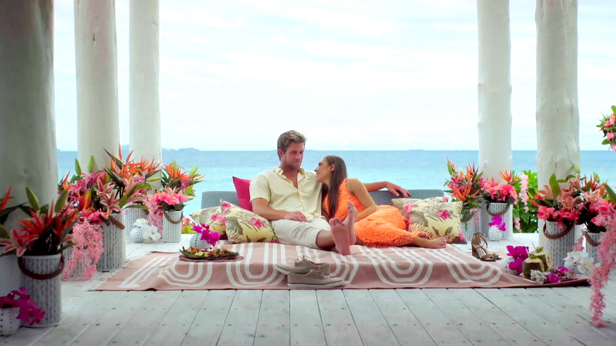 Watch Love Island Love Island Usa Dylan Only Has Eyes