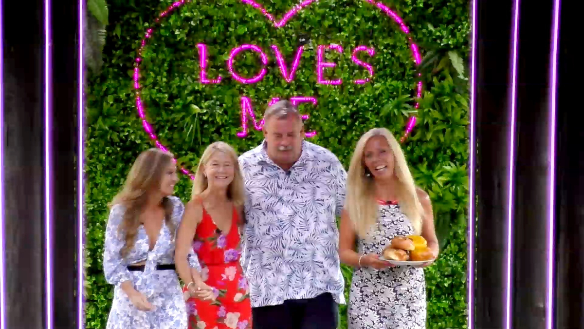 Watch Love Island Love Island Usa Alexandra Had Dylan At