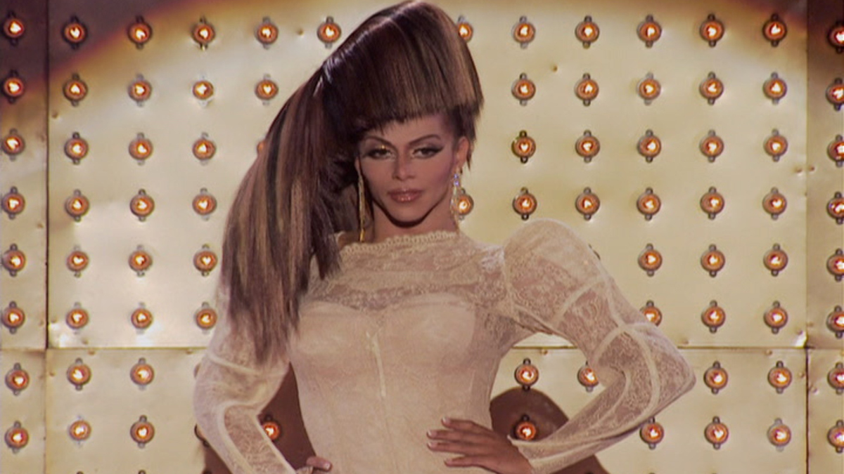 Watch RuPaul's Drag Race Season 3 Episode 6: The Snatch ...