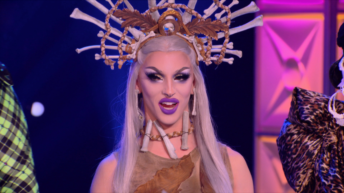 Watch RuPaul's Drag Race Season 10 Episode 11: Evil Twins ...