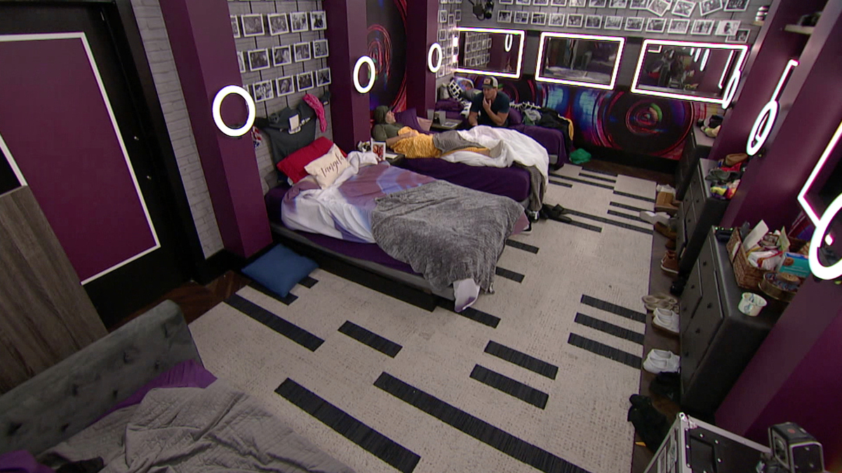 Watch Big Brother: Big Brother 22 - Enzo Milks Memphis For ...