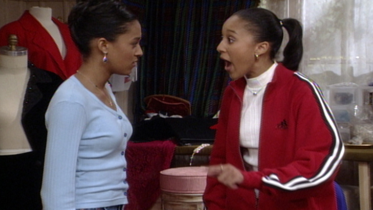 Watch Sister, Sister Season 5 Episode 9 The Best Policy Full show on